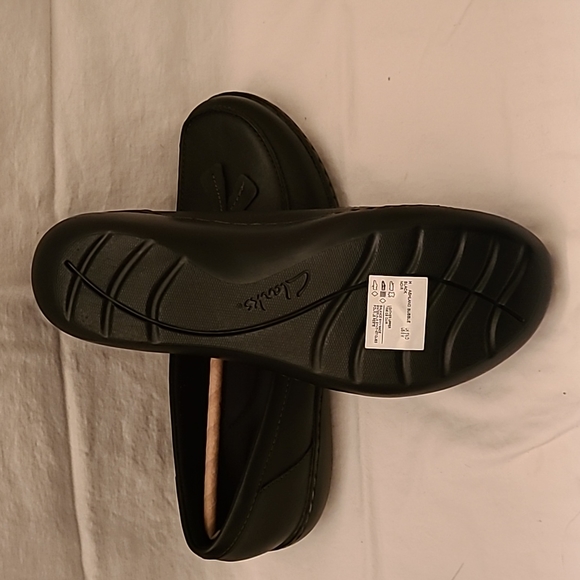 Clark's Leather Shoes - Picture 3 of 7